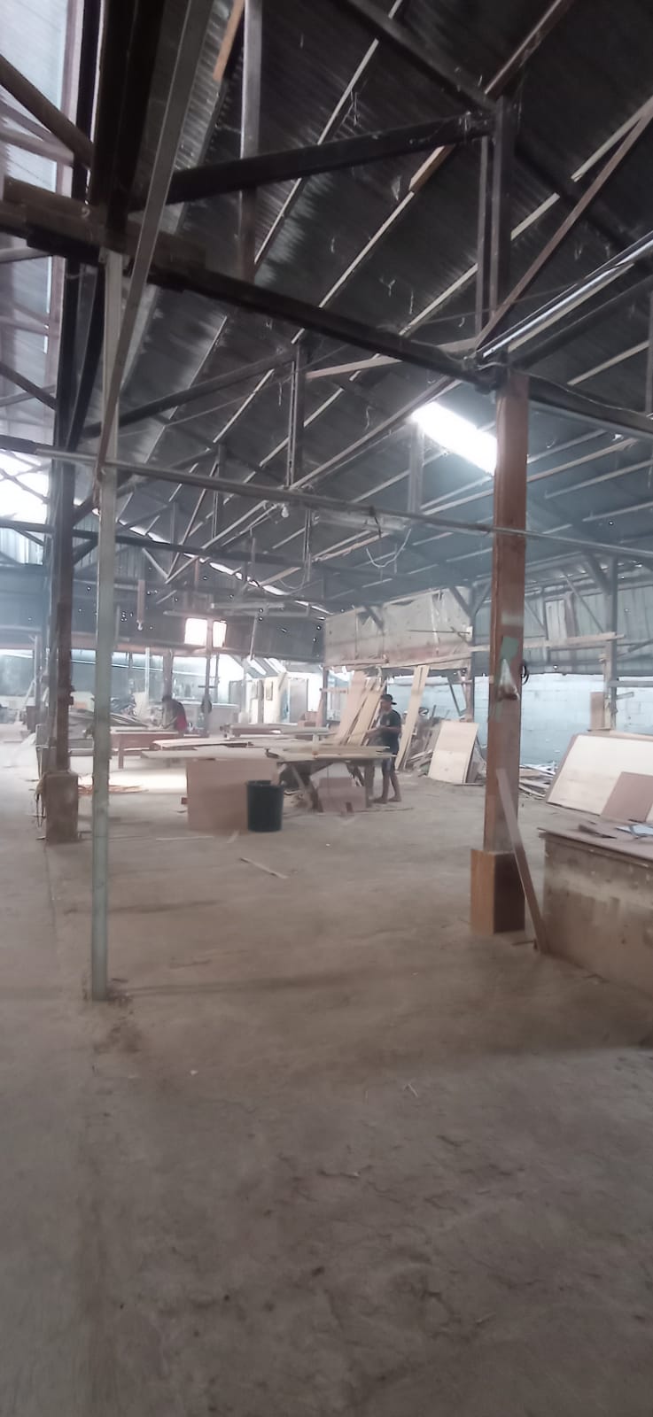 Workshop produksi Design Cube